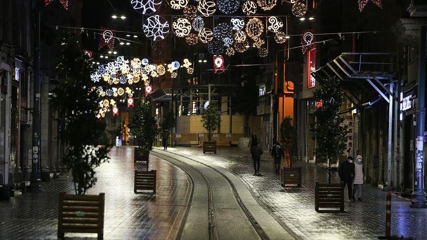 صحيفة تركية: من المتوقع أن لا يتم فرض أي محظورات ليلة رأس السنة