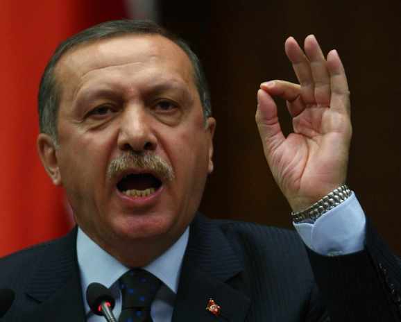 أردوغان: سنرد بالسلاح الثقيل