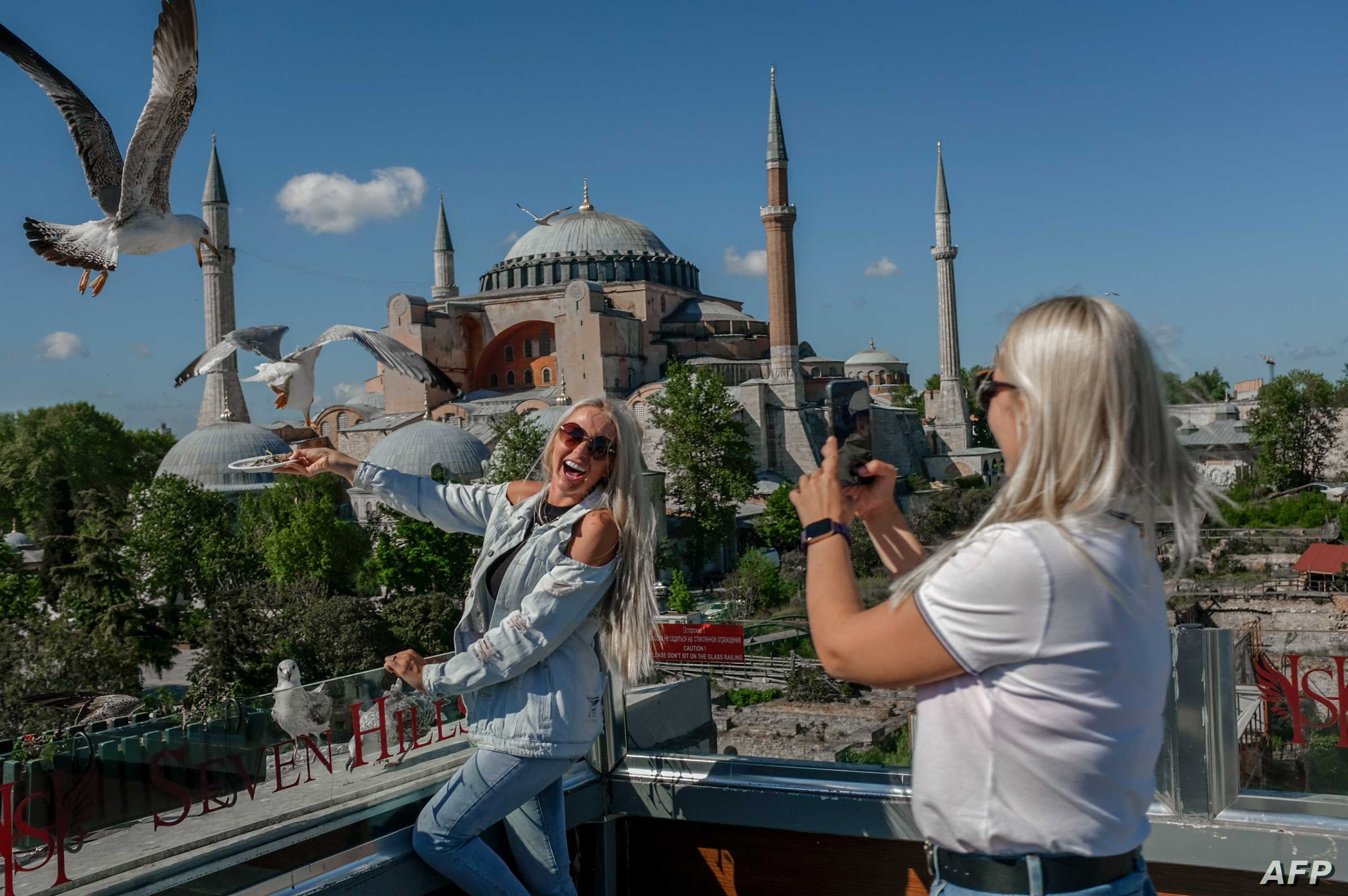 وزير السياحة التركي: الزوار العرب في طليعة أولوياتنا