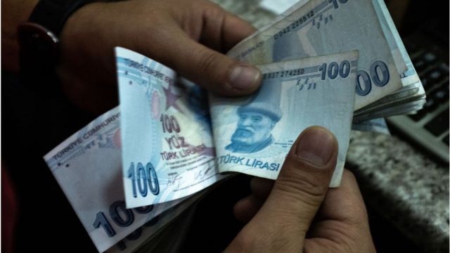  الليرة التركية تتحسن أمام الدولار إثر تصريحات الرئيس أردوغان