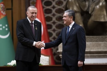  الرئيسين التركي والتركمانستاني يوقعان 8 اتفاقيات تعاون