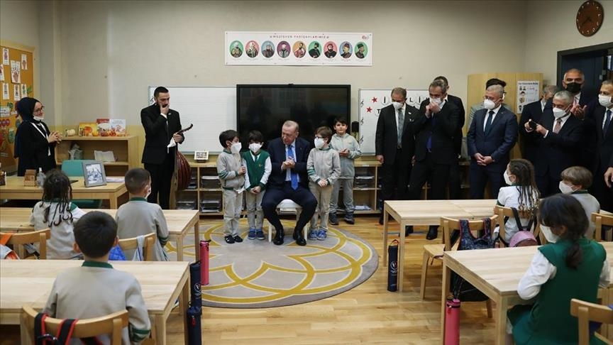 الرئيس إردوغان يقوم بافتتاح مدرسةابتدائية للموسيقى في إسطنبول