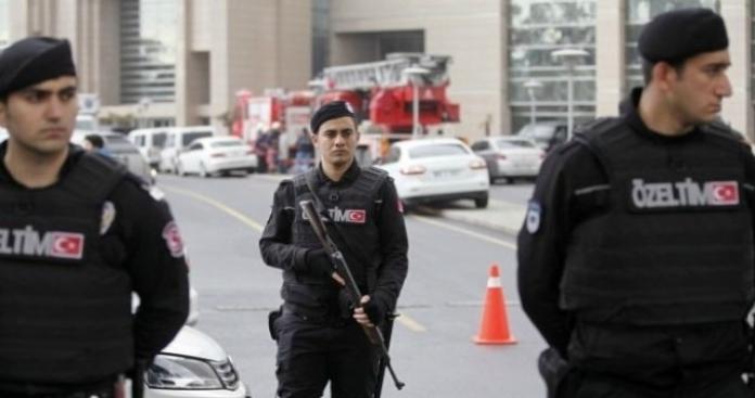 الشرطة التركية تقبض  على أشخاص مطلوبين لانتمائهم لحزب العمال الكردستاني في أضنة