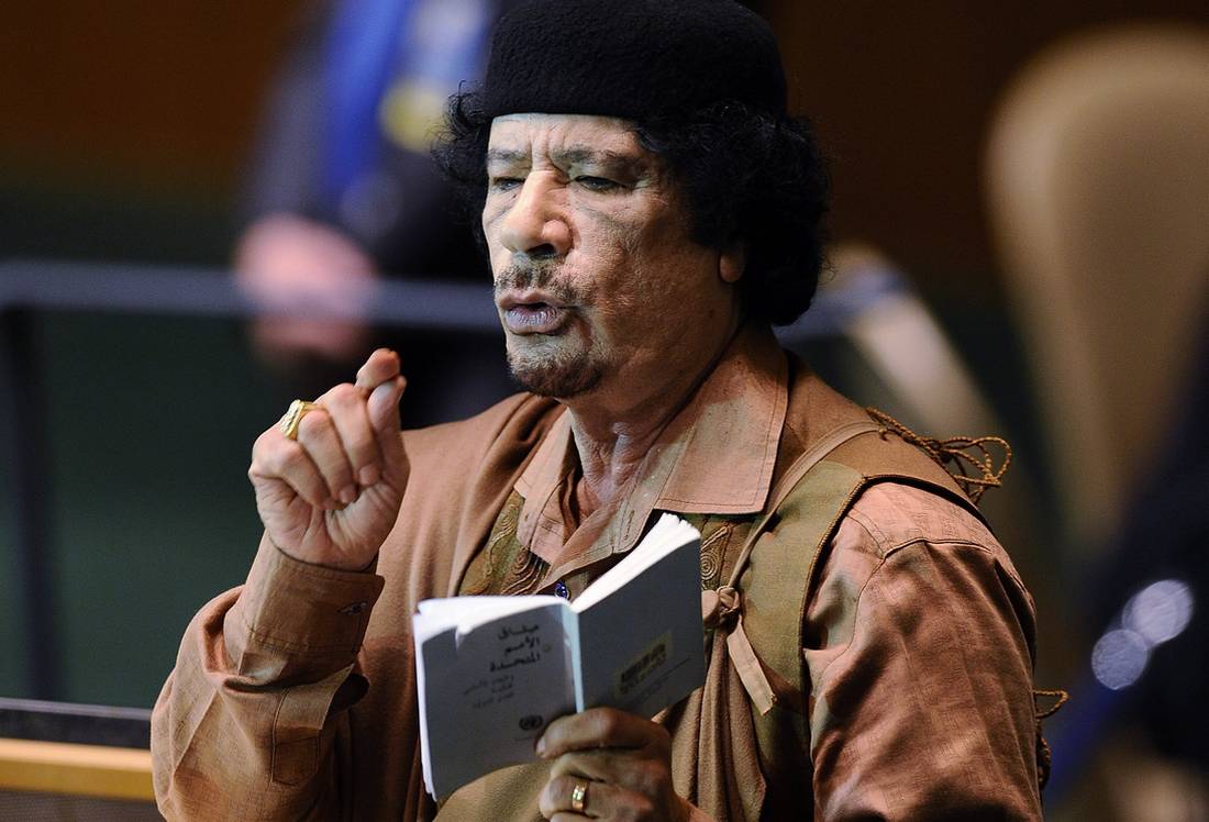 تسجيل صوتي للرئيس الليبي الراحل معمر القذاقي قبل مقتله بساعات