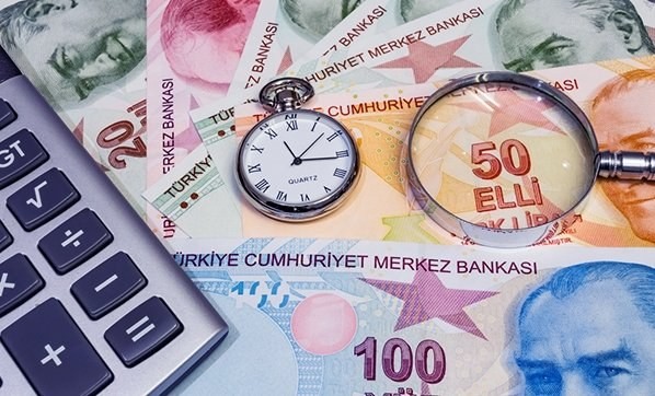 آخر أسعار الليرة التركية والذهب مقابل العملات الاجنبية ليوم الاثنين