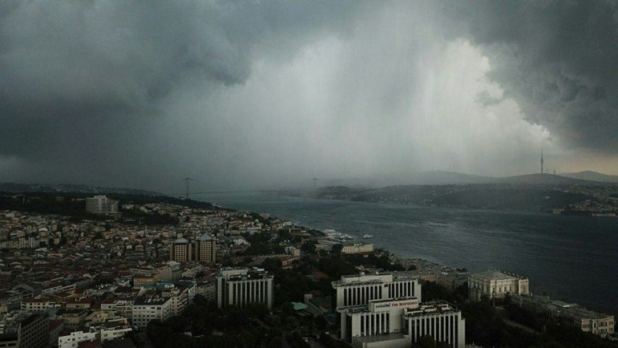 تحذير: والي اسطنبول يحذر من هبوب عاصفة قوية .. التفاصيل