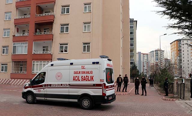 وفاة اثنين من عائلة واحدة بعد سقوطهما من الطابق السابع في مدينة قيصري