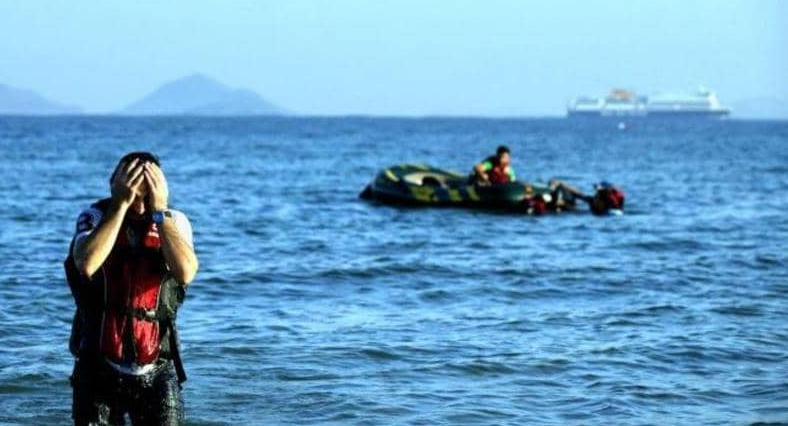 اليونان ألقت بثلاثة مهاجرين في البحر،وغرق أحدهم 